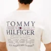 Tricou din bumbac slub cu logo grafic pe spate Tricou din bumbac slub cu logo grafic pe spate