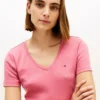 Tricou Favorite cu guler în V Tricou Favorite cu guler în V