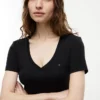 Tricou Favorite cu guler în V
