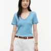 Tricou Favorite cu guler în V și dungi Tricou Favorite cu guler în V și dungi