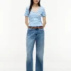 Tricou Favorite cu guler în V și dungi Tricou Favorite cu guler în V și dungi