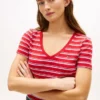 Tricou Favorite cu guler în V și dungi