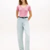 Tricou Favorite cu guler în V și dungi Tricou Favorite cu guler în V și dungi