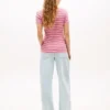 Tricou Favorite cu guler în V și dungi Tricou Favorite cu guler în V și dungi