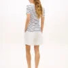 Tricou Favorite cu guler în V și dungi Tricou Favorite cu guler în V și dungi