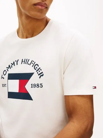 Tricou Hilfiger cu steagul de navigație