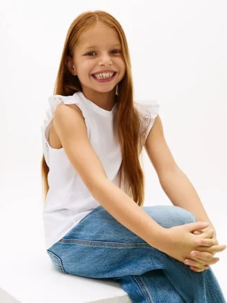 Tricou pentru copii cu broderie și mâneci fluturate
