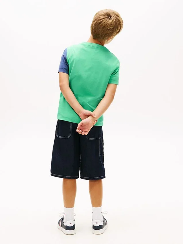 Tricou pentru copii cu logo și blocuri de culoare verticale Tricou pentru copii cu logo și blocuri de culoare verticale