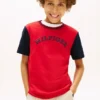 Tricou pentru copii cu logo monotip și blocuri de culoare Tricou pentru copii cu logo monotip și blocuri de culoare