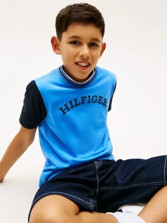 Tricou pentru copii cu logo monotip și blocuri de culoare