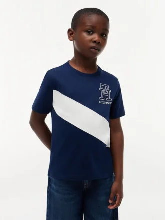 Tricou pentru copii cu monogramă și dungi