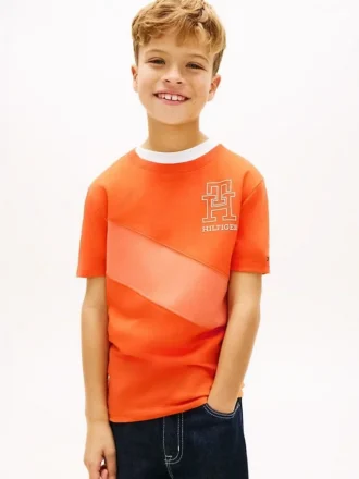 Tricou pentru copii cu monogramă și dungi