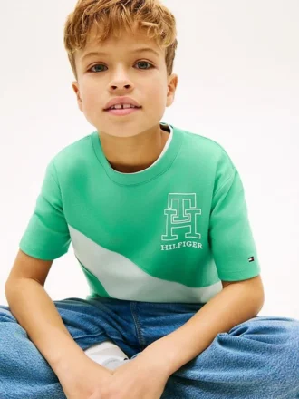 Tricou pentru copii cu monogramă și dungi