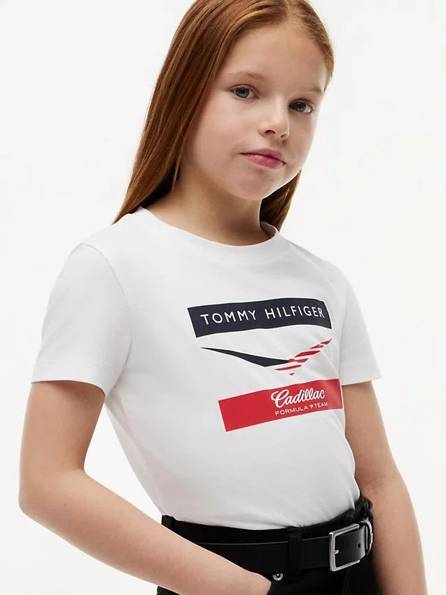 Tricou pentru copii Tommy x Cadillac F1® Team Chevron Tricou pentru copii Tommy x Cadillac F1® Team Chevron