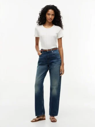 Tricou slim fit cu guler rotund și țesătură pointelle