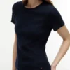 Tricou slim fit cu guler rotund și țesătură pointelle Tricou slim fit cu guler rotund și țesătură pointelle