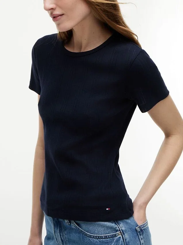 Tricou slim fit cu guler rotund și țesătură pointelle Tricou slim fit cu guler rotund și țesătură pointelle
