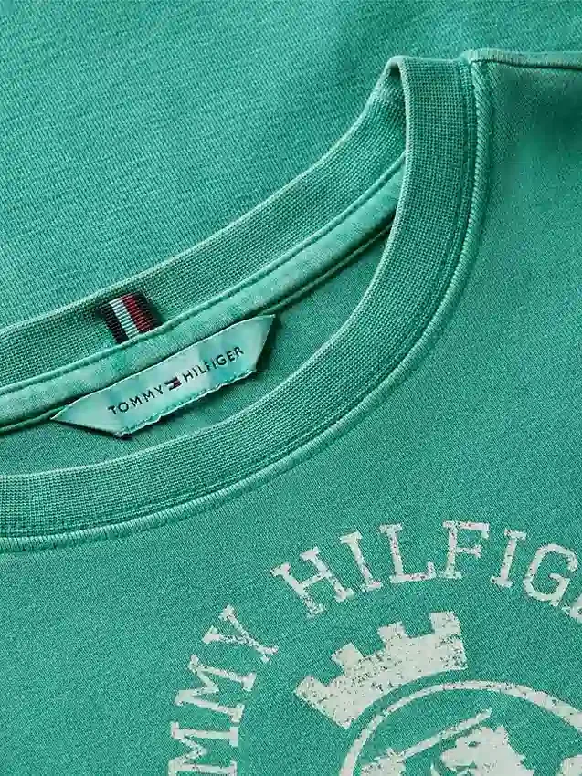 Tricou slim fit vopsit în întregime, cu logo Crest Tricou slim fit vopsit în întregime, cu logo Crest