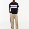 Tricou Tommy Jeans cu bandă cu logo-ul caracteristic Tricou Tommy Jeans cu bandă cu logo-ul caracteristic