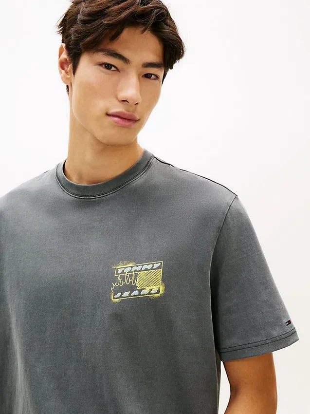 Tricou Tommy Jeans cu logo Bubble vopsit cu spray Tricou Tommy Jeans cu logo Bubble vopsit cu spray