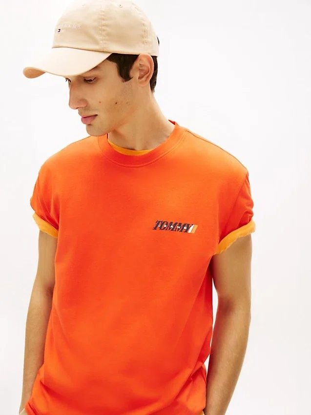 Tricou Tommy Jeans cu logo pe spate Tricou Tommy Jeans cu logo pe spate