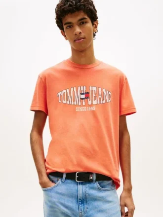 Tricou Tommy Jeans cu logo steag ondulat