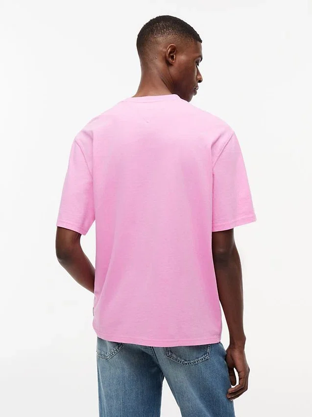 Tricou Tommy Jeans cu logo uzat Tricou Tommy Jeans cu logo uzat