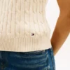 Vestă din tricot cu model împletit Vestă din tricot cu model împletit