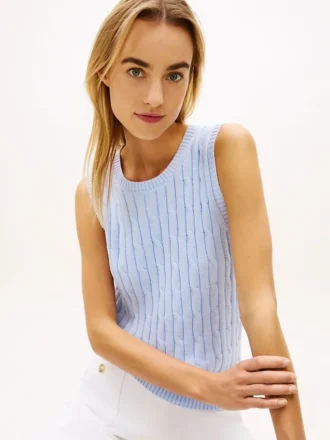 Vestă din tricot cu model împletit