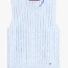 Vestă din tricot cu model împletit Vestă din tricot cu model împletit